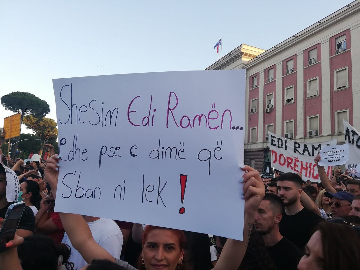 Flamingo-revolutionen i Albanien