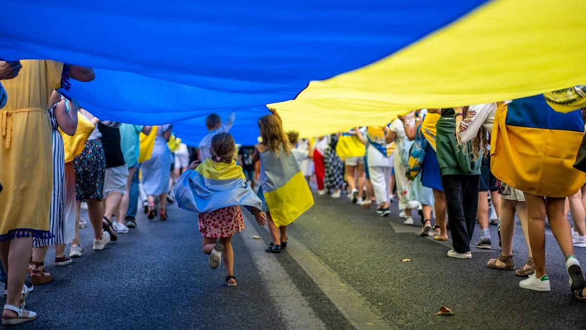 UKRAINE SOM SELVSTÆNDIG NATION FOREDRAG V. KARSTEN FLEDELIUS
