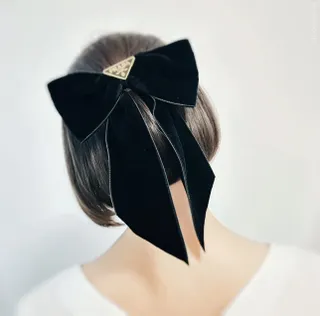 打算も稼ぎも幽霊も