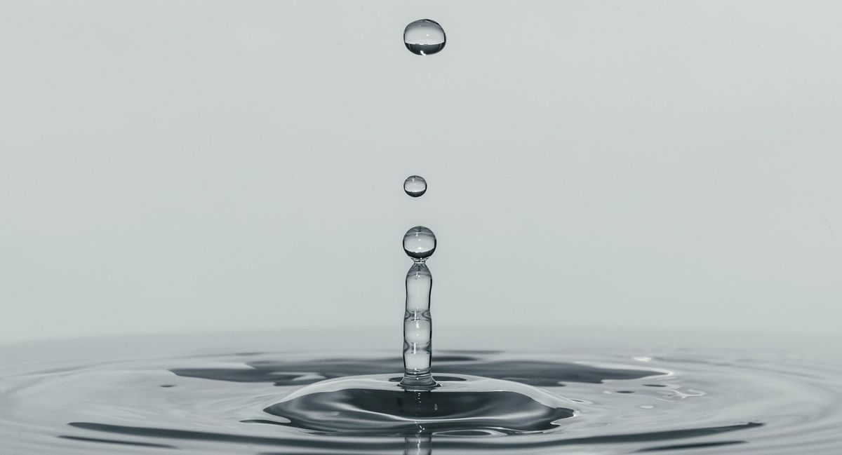 water droplet bouncing