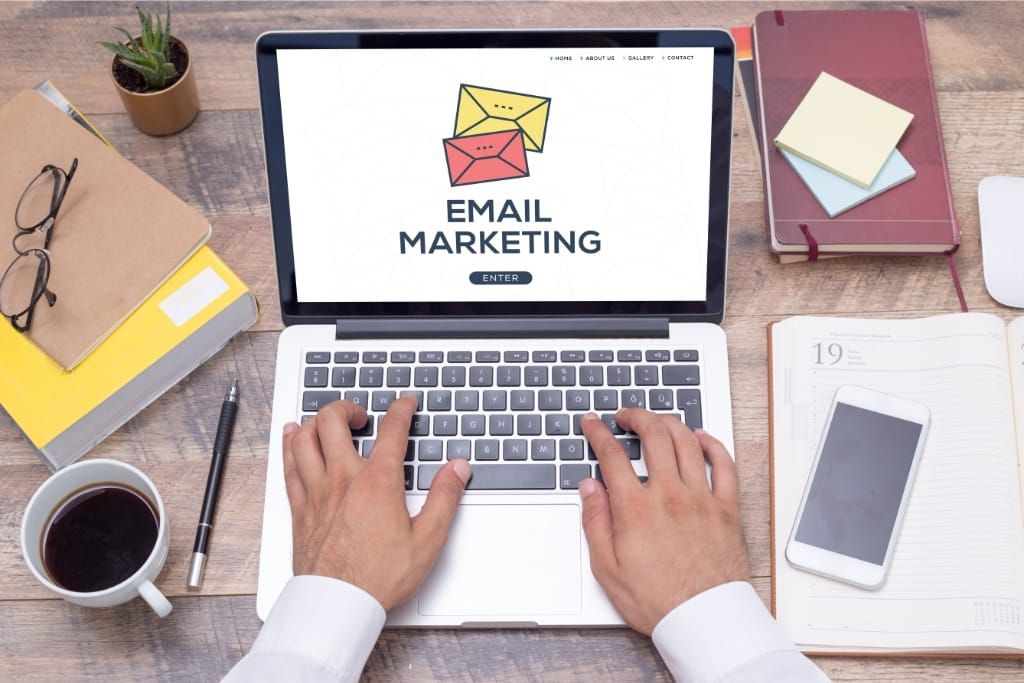 10 Email Campaign Ideas That Work While You Sleep