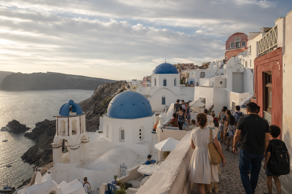 12 Best Things To Do In Santorini For A Dream Vacation