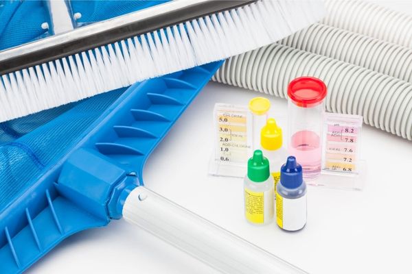 10 Tips For Finding The Best Pool Tile Cleaning Services