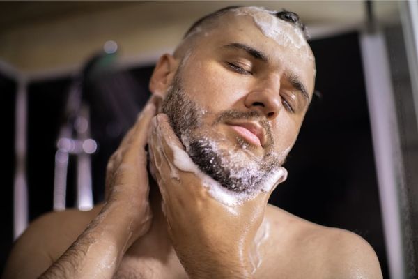 How To Get Rid Of Beard Dandruff For An Itch-Free Experience