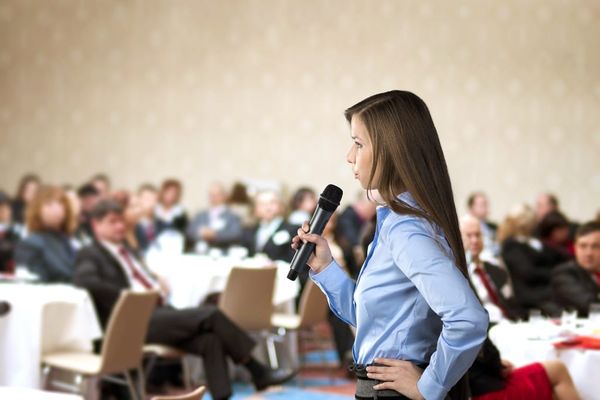 How To Stop Shaking When Nervous Public Speaking