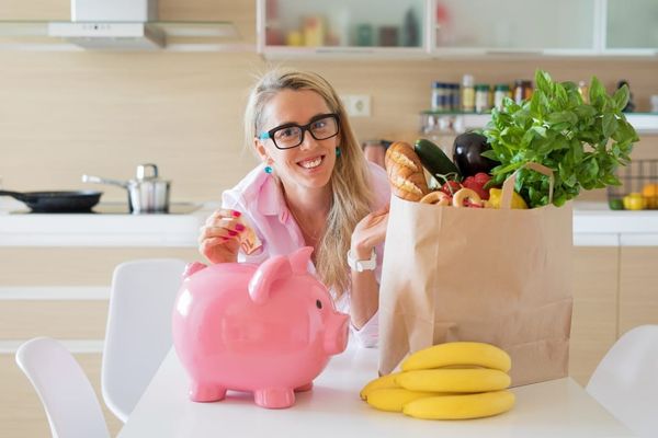 10 Simple Tips To Cut Your Grocery Bill During High Inflation