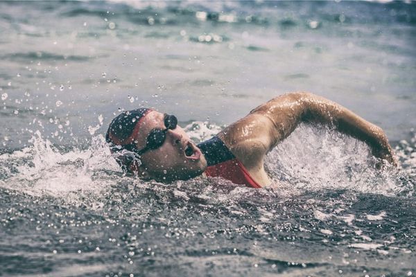 10 Open Water Swimming Tips For Beginners To Get Started Safely