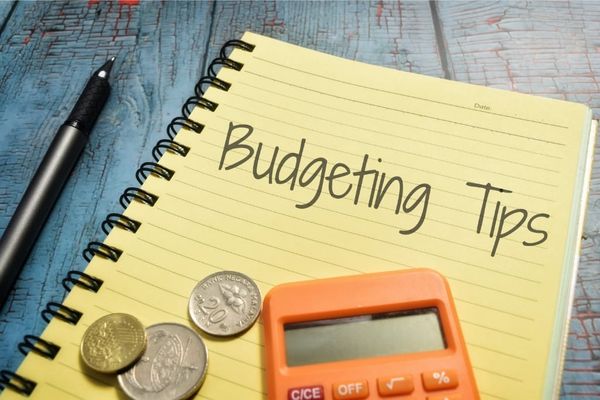 10 Smart Budgeting Tips For Families Living On A Tight Income