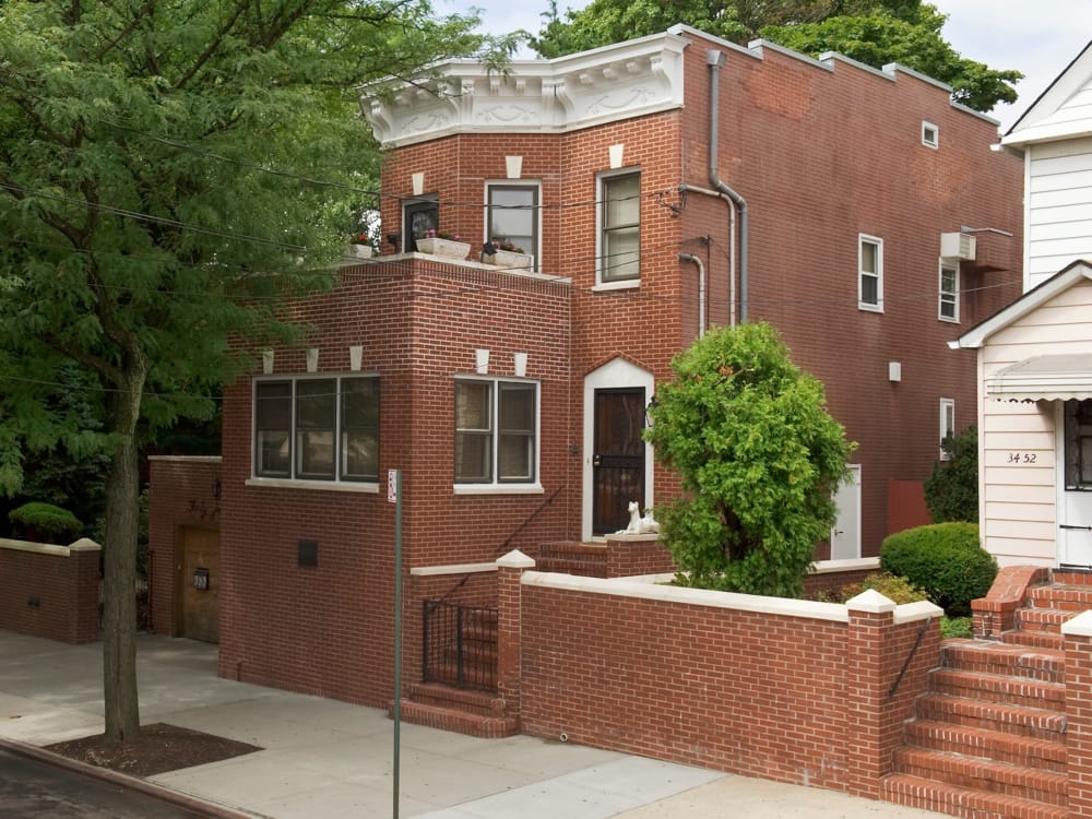 Brick exterior of the Louis Armstrong House Museum