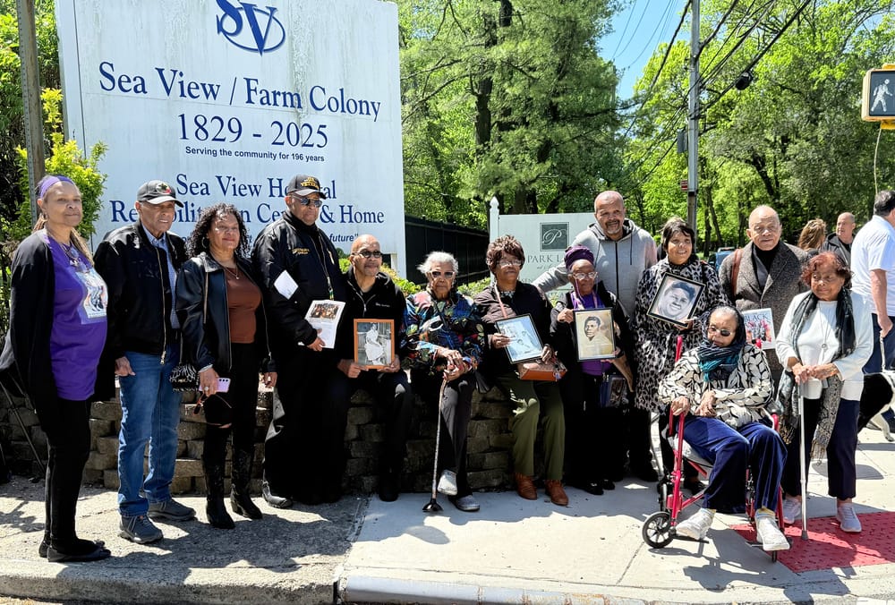 Descendants of the Black Angels at the street naming ceremony