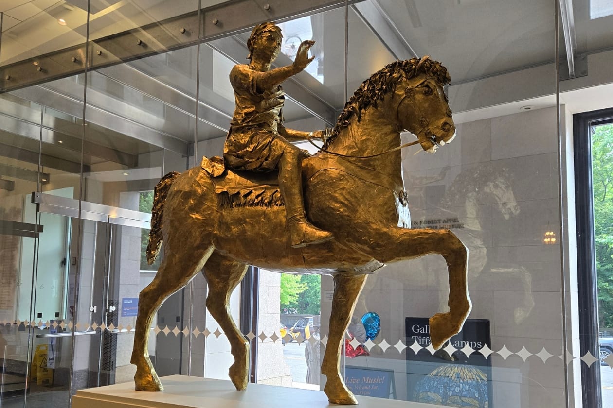 Replica of the King George II statue