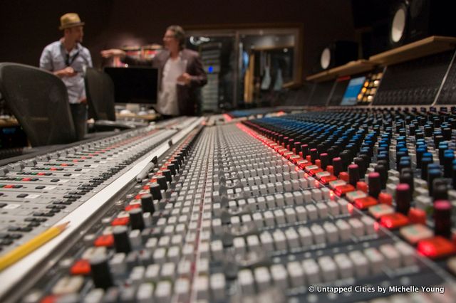 Los Angeles Capitol Records Studio-2