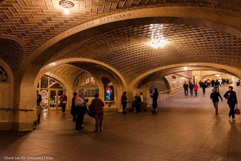 Whispering gallery arches inside Grand Central Terminal outside the Oyster Bar