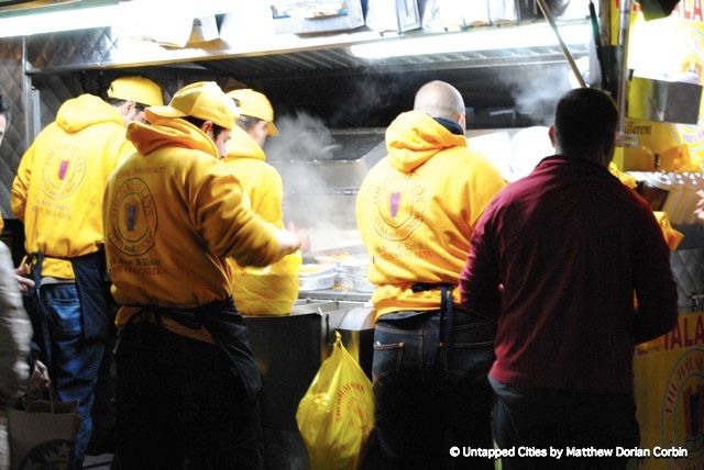 CartFront_The Halal Guys_Midtown New York_Untapped Cites_Matthew Dorian Corbin