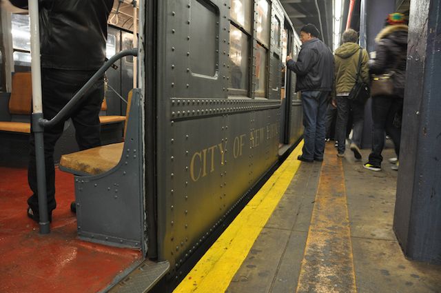 holiday nostalgia trains-mta-nyc-untapped cities-002