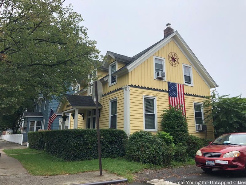 Yellow house on City Island