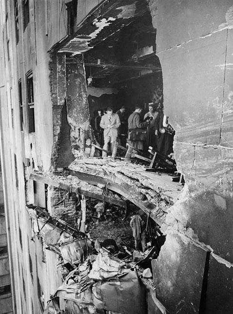 Bomber crashes into Empire State Building Round Up of Architectural Accidents Vintage NYC Photography Untapped Cities Sabrina Romano