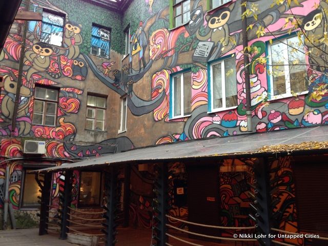 Courtyards-StPetersburg-UntappedCities-NikkiLohr-012