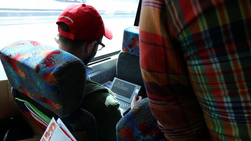 fung_wah_biennial-flux_factory-joshua_caleb_weibley-solitaire-chinatown-new_york_city-untapped_cities-alexander_mcquilkin