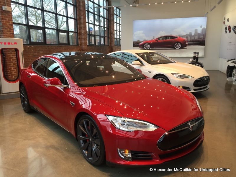 tesla_showroom-model_s-red_hook-brooklyn-new_york_city-untapped_cities-alexander_mcquilkin