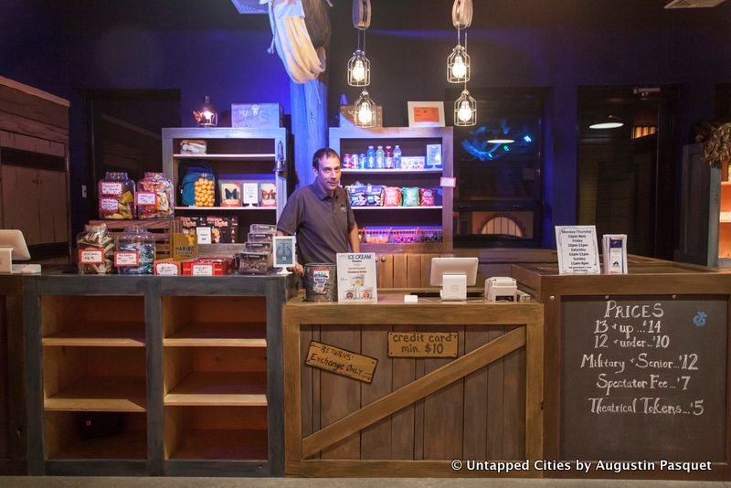 12-shipwreck-mini-golf-red-hook-brooklyn-nyc-untapped-cities_11
