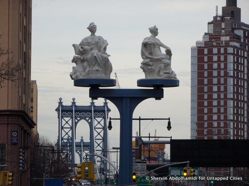 ladies-of-manhattan-adn-brooklyn-manhattan-bridge-daniel-chester-french-replicas-nyc