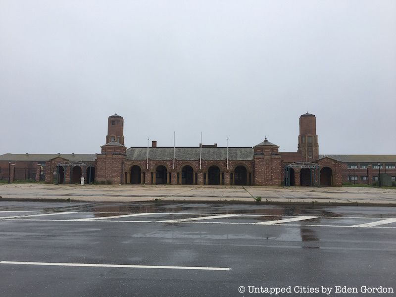 Jacob Riis Bathhouse in the Rockaways