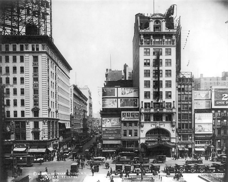 Palace Theatre, one of the oldest Broadway theaters