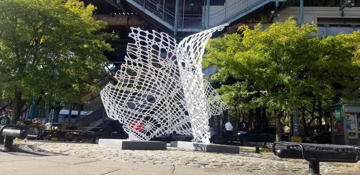 Mundillo sculpture in the Bronx