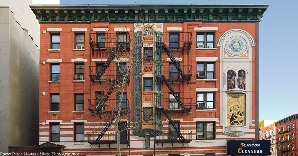 The Mesmerizing Trompe L'oeil Murals of Richard Haas in NYC