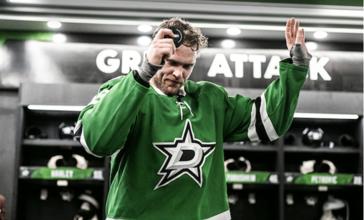 🏒 The Moose Delivers: Rantanen’s Wraparound Sends Stars to Round 2