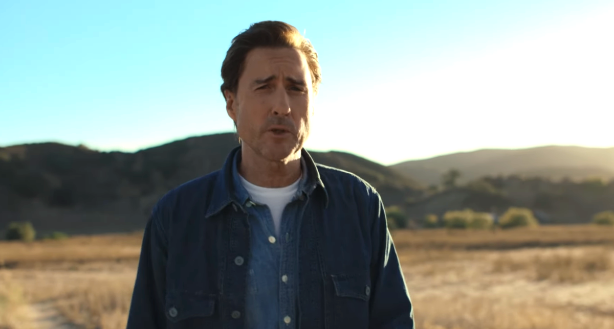 Cell Phone Companies Will Not Stop Sending Celebrities To The Middle Of Nowhere