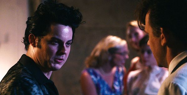 it sure looks like a bunch of idiots tried to steal Graceland