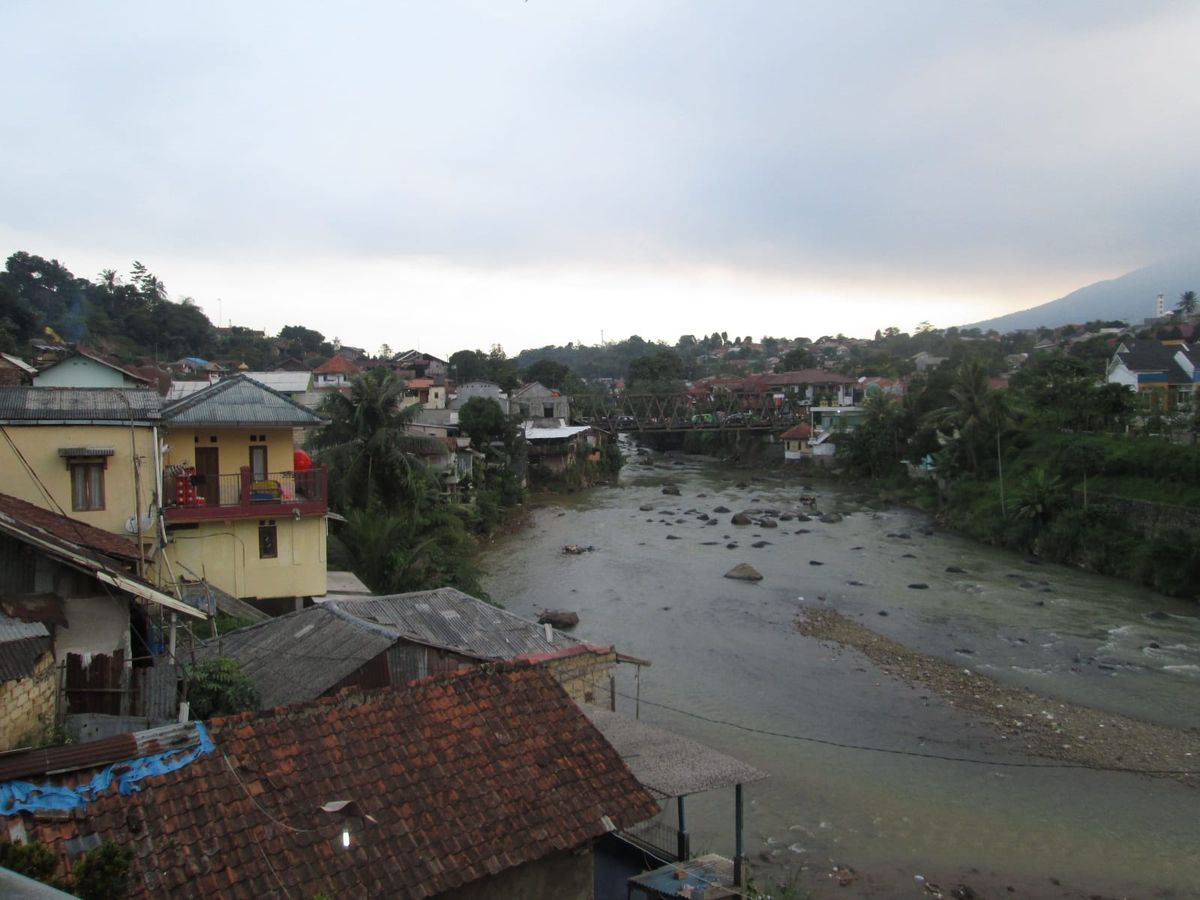 Fire at Indonesian pesticide warehouse contaminates rivers and water supplies