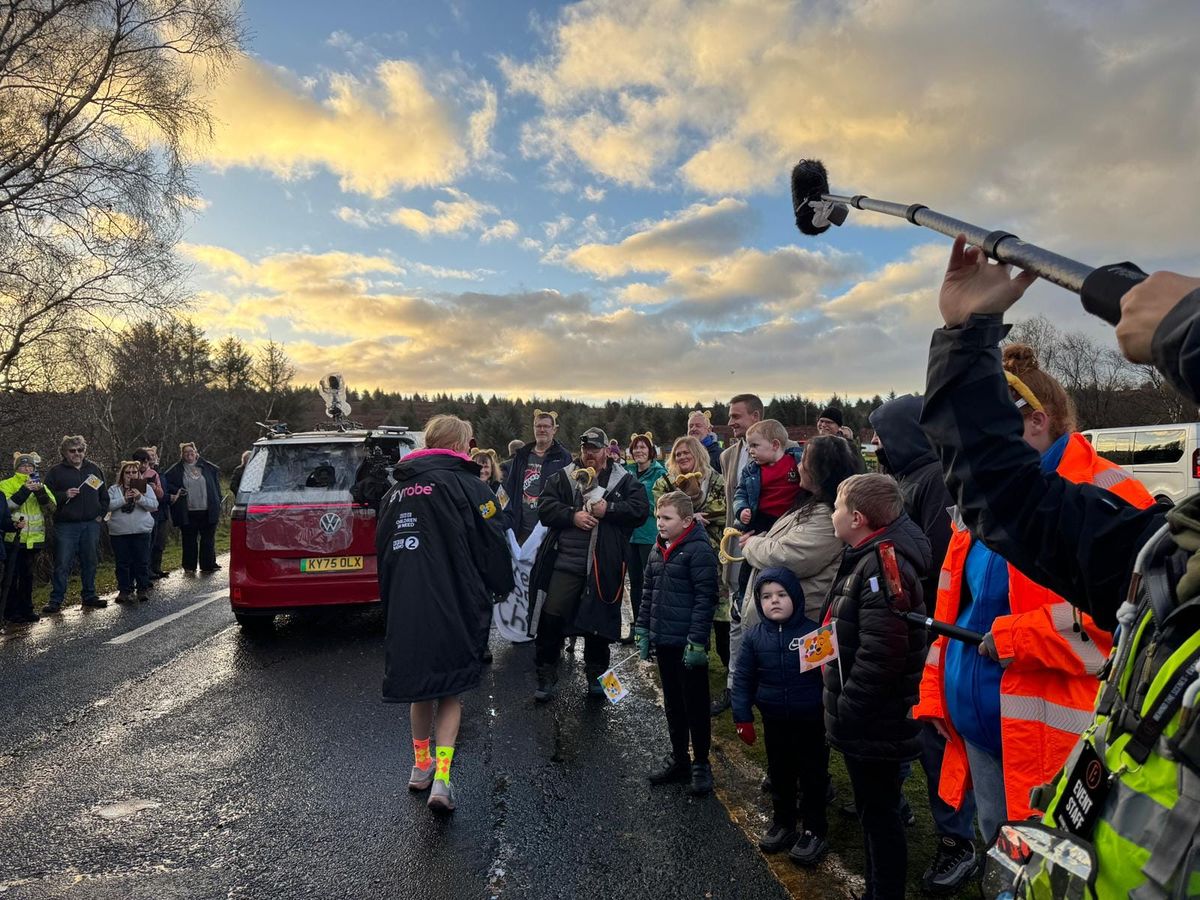 Vernon Kay proudly reveals to Sara Cox that Radio 2’s Children in Need Challenge has now raised a phenomenal £439,255