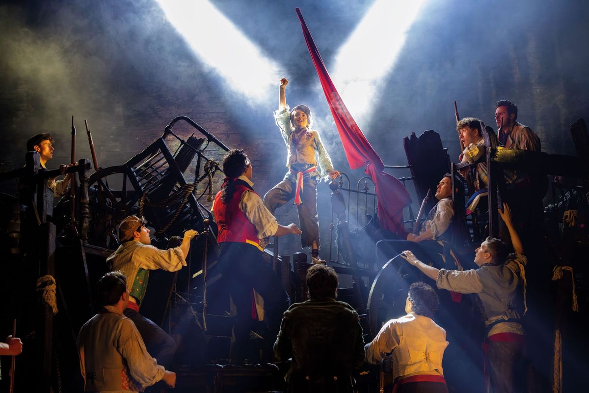 Cameron Mackintosh announces extension of four West End productions: LES MISÉRABLES, THE PHANTOM OF THE OPERA, HAMILTON & OLIVER!