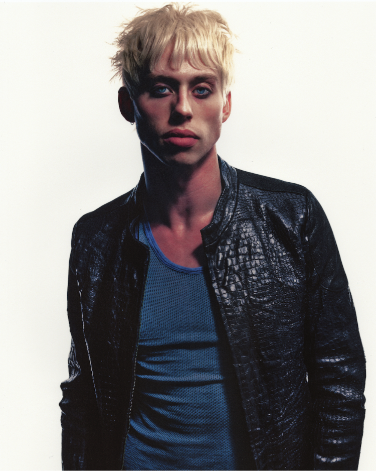 Rising pop phenomenon HAIDEN HENDERSON to join 5 Seconds of Summer on UK tour