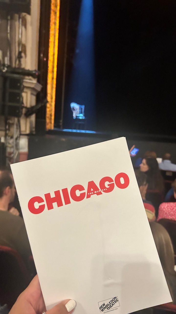 Chicago at The New Wimbledon Theatre Review