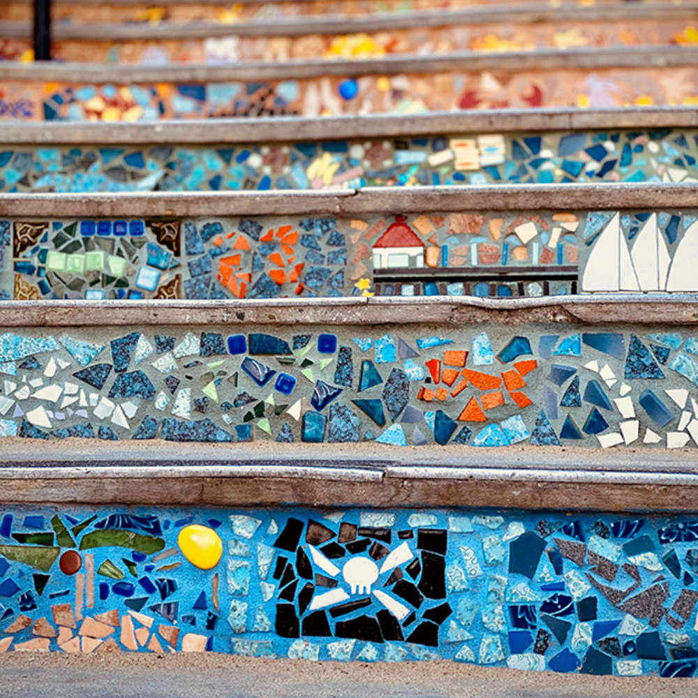 who is a famous mosaic artist