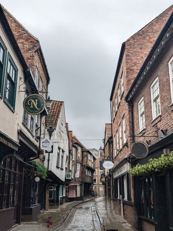 York / Manchester