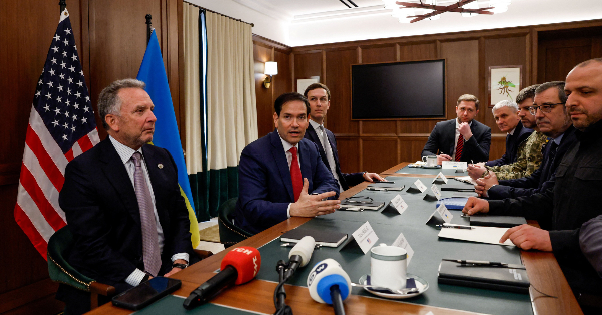 US and Ukraine Head to Florida for Secretive Peace Push