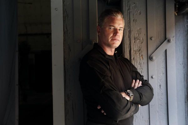 Eric Dane attending a red carpet event, known for roles in Grey’s Anatomy and Euphoria