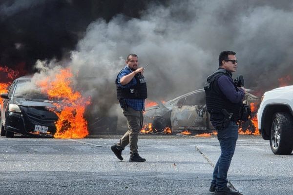 Burning vehicles on Mexican highway after El Mencho death sparks cartel retaliation near US border