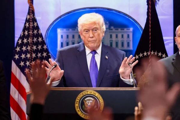 US Supreme Court building as justices review Trump tariff executive power case