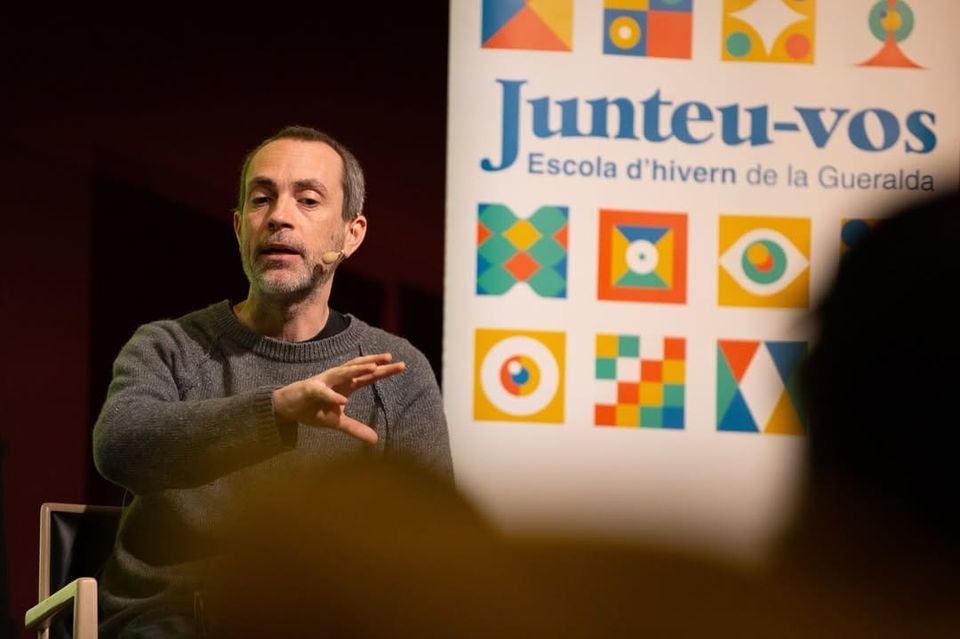 «No podem exigir que es desarmin els més febles si no es desarmen els més forts»
