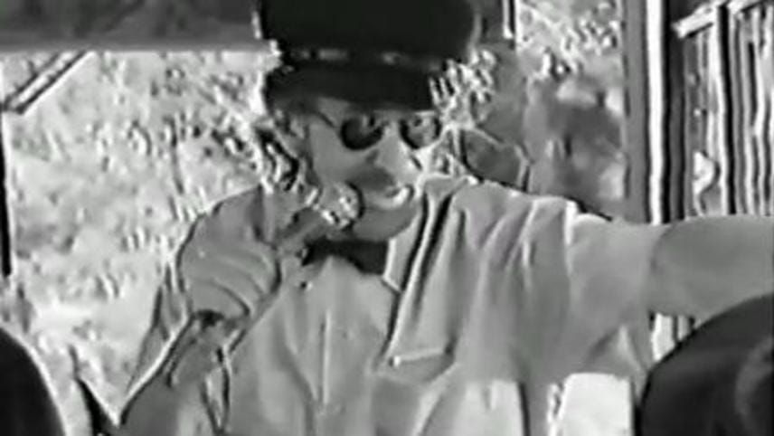 YouTube Depression Theatre: The Bearded Wonder