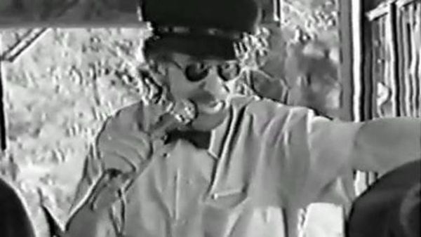 YouTube Depression Theatre: The Bearded Wonder