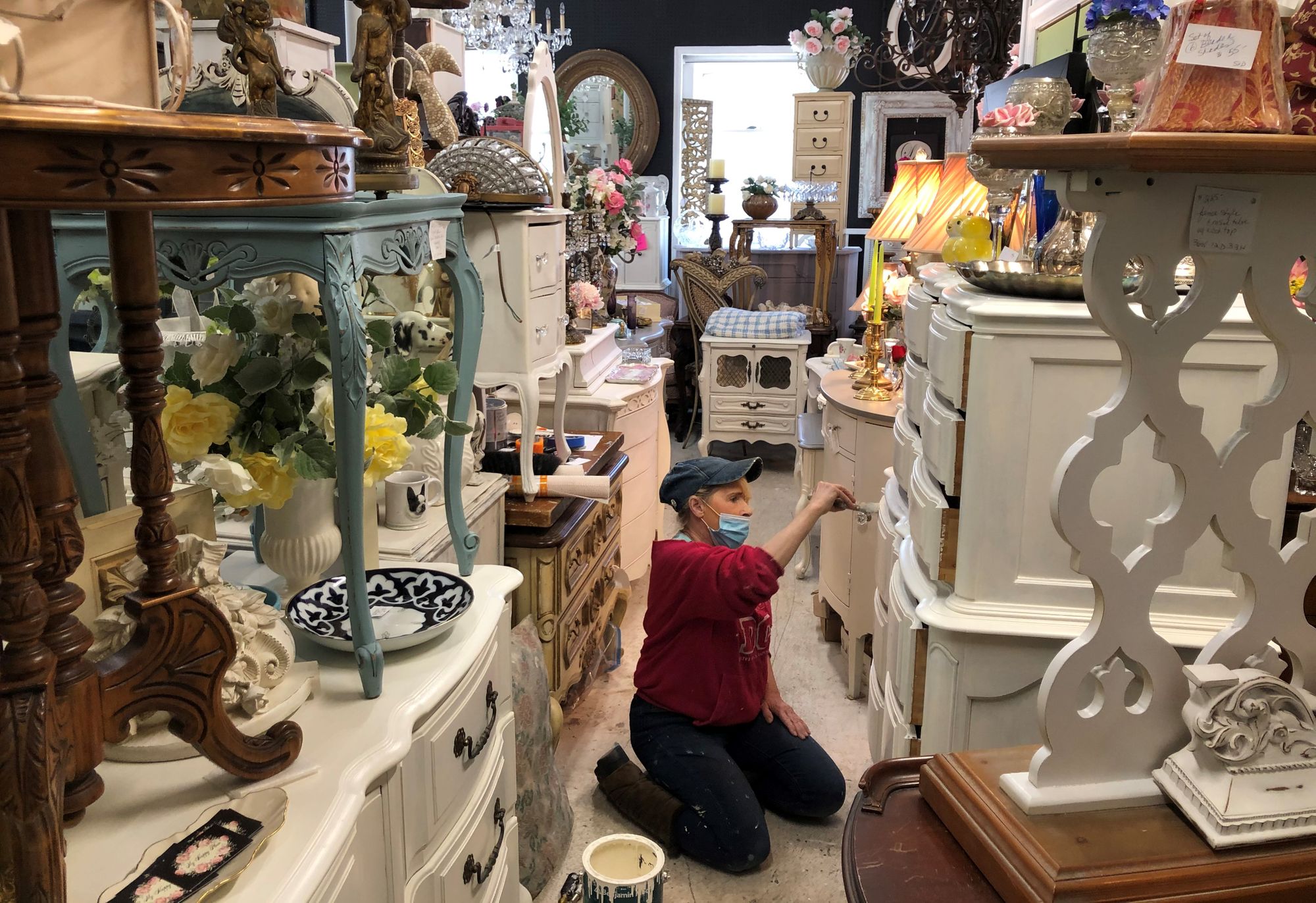 Debbees Store M Happy Place Continued