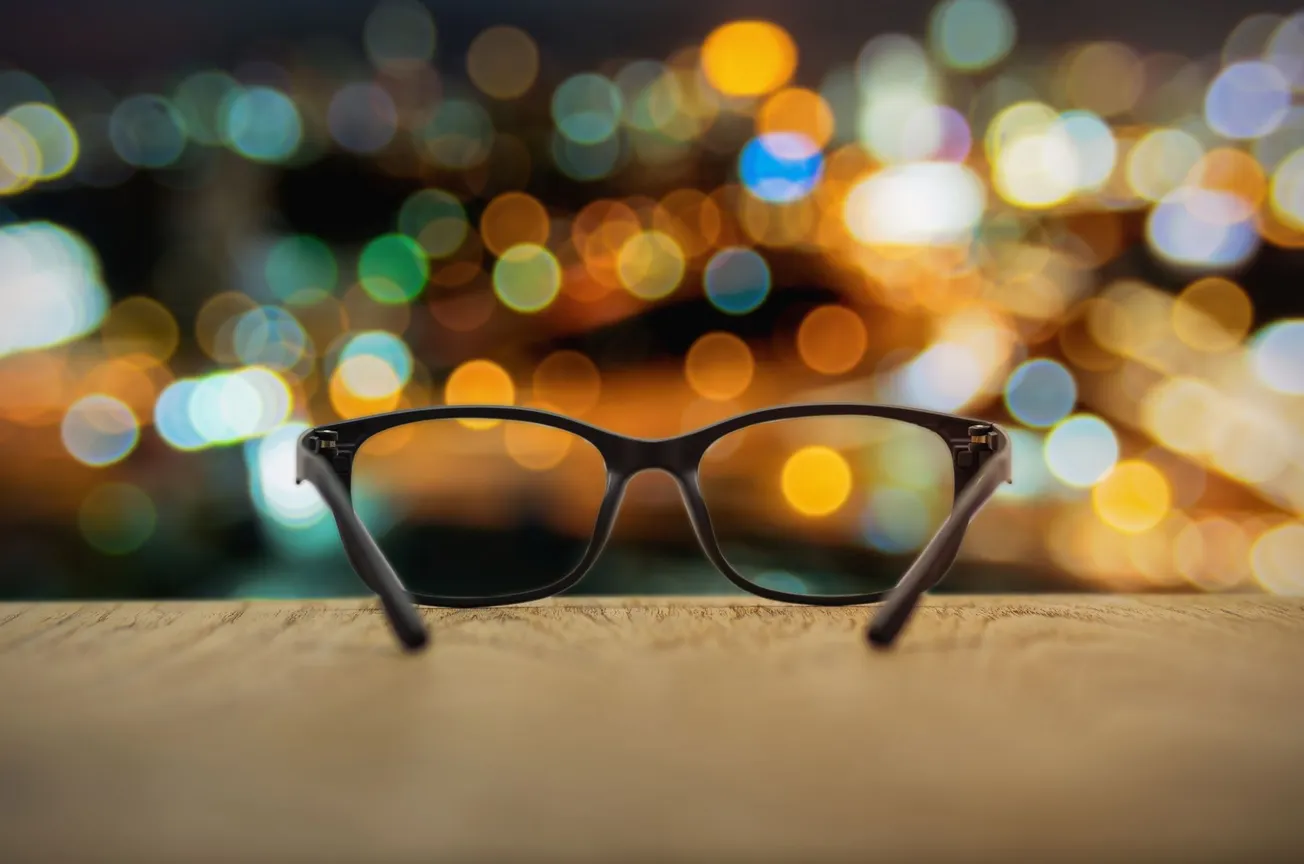 cover-blurred vision