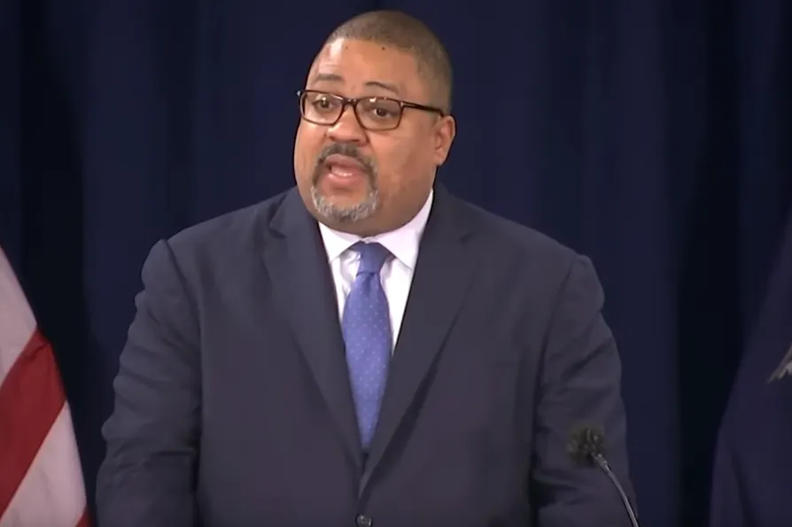 Kudlow: My Non-Lawyer Questions About Political Persecution And Prosecution Of Donald Trump